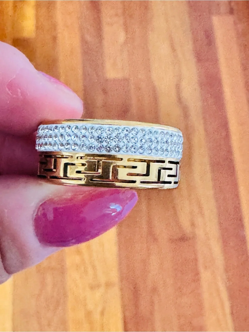 Stainless Steels Gold and Clear Crystal men’s Fashion Ring. New